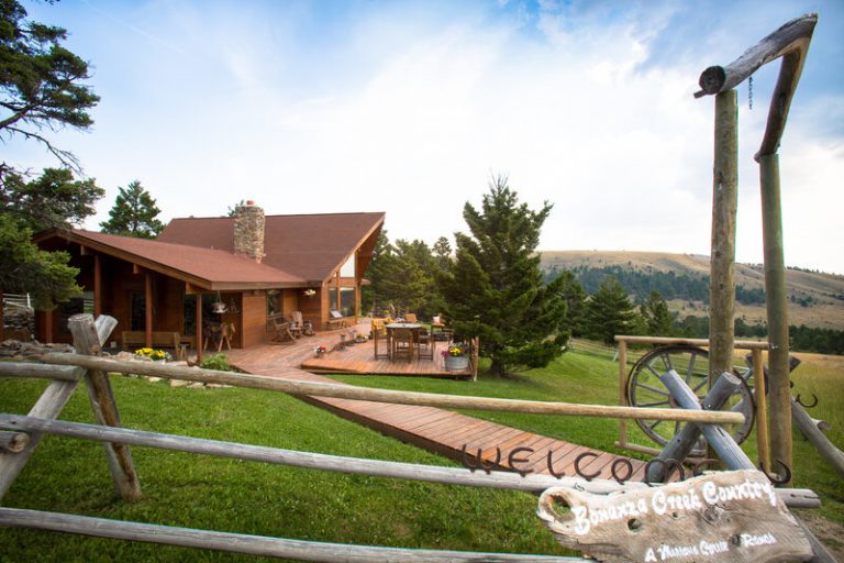 The 19 Best Dude Ranches in Montana (Handpicked for 2024) - Discovering