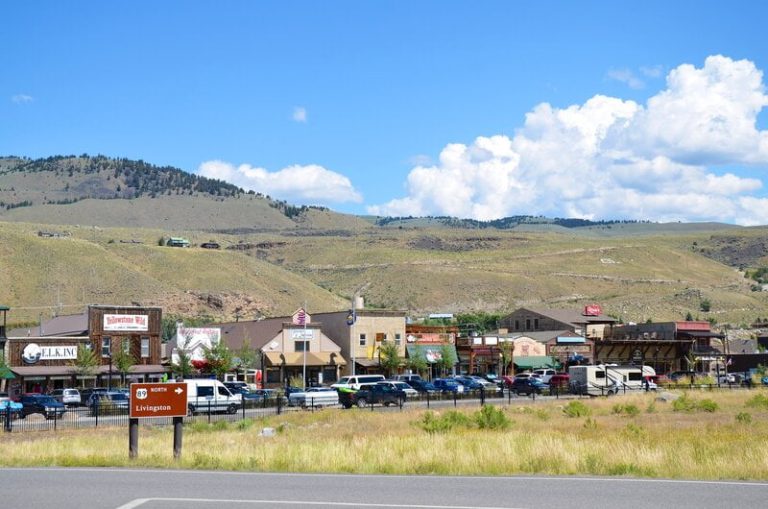 Airports Near Yellowstone The 10 Best & Closest Options Discovering