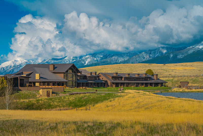 10 Best Luxury Resorts in Montana (Handpicked for 2024) - Discovering ...