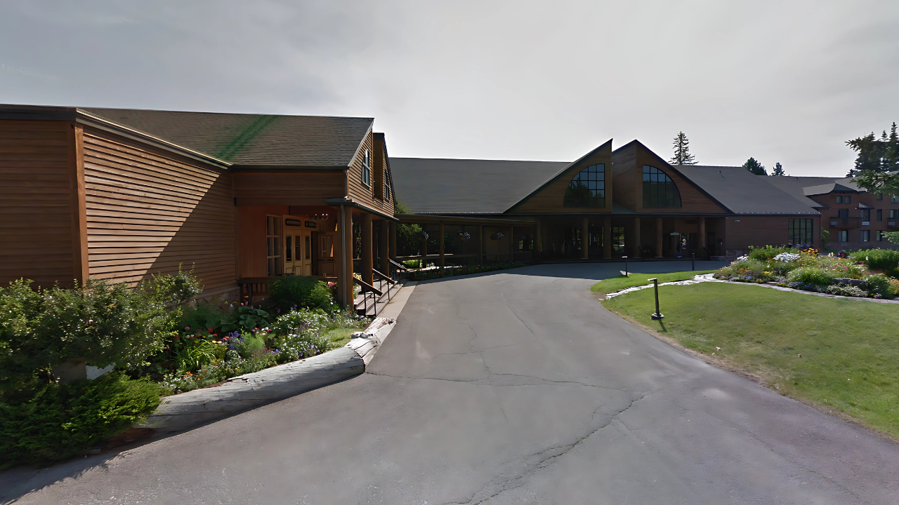 Logan's Bar and Grill