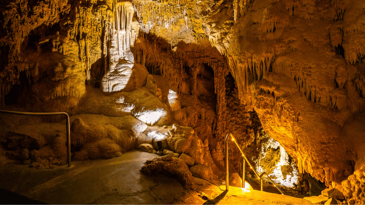 Lewis & Clark Caverns State Park